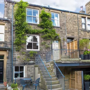 https://the-old-forge-keighley.yorkshirehotels.net